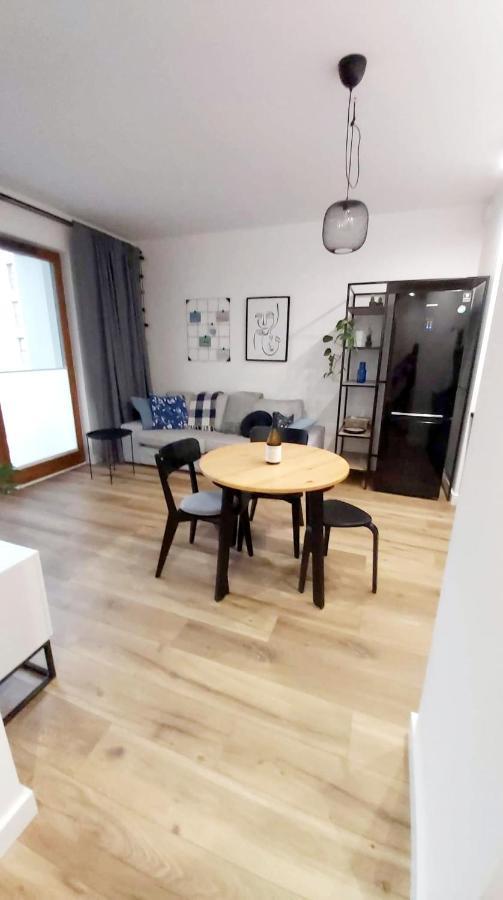 Ferienwohnung Apartament Zajezdnia Wrzeszcz Danzig Exterior foto