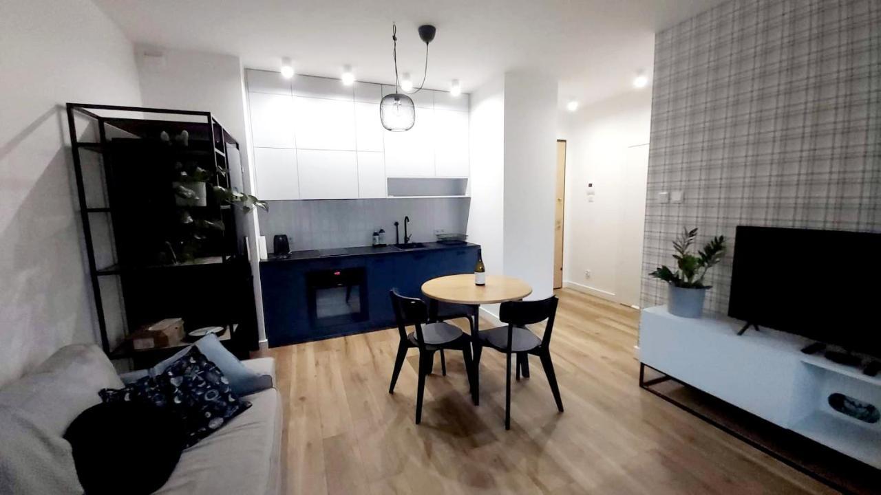 Ferienwohnung Apartament Zajezdnia Wrzeszcz Danzig Exterior foto